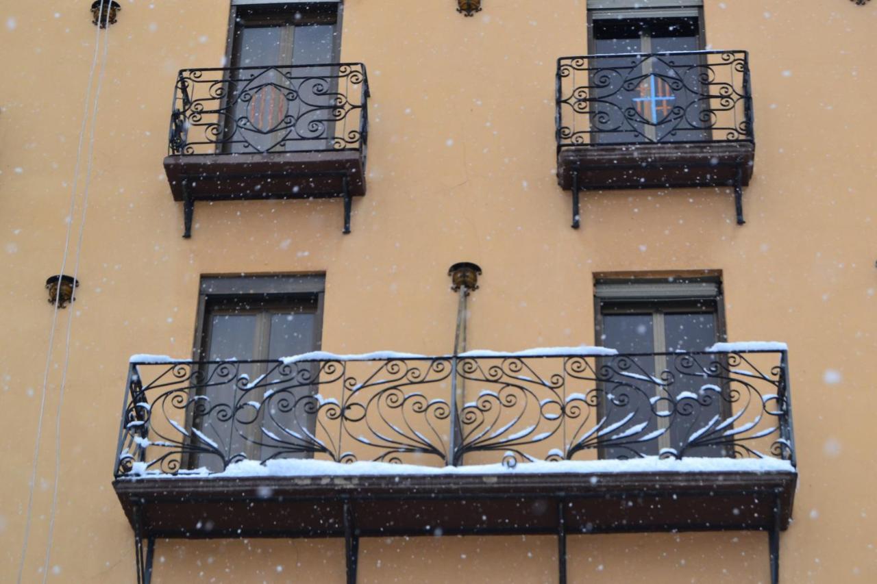 Hotel Bellavista Bellver De Cerdanya ภายนอก รูปภาพ